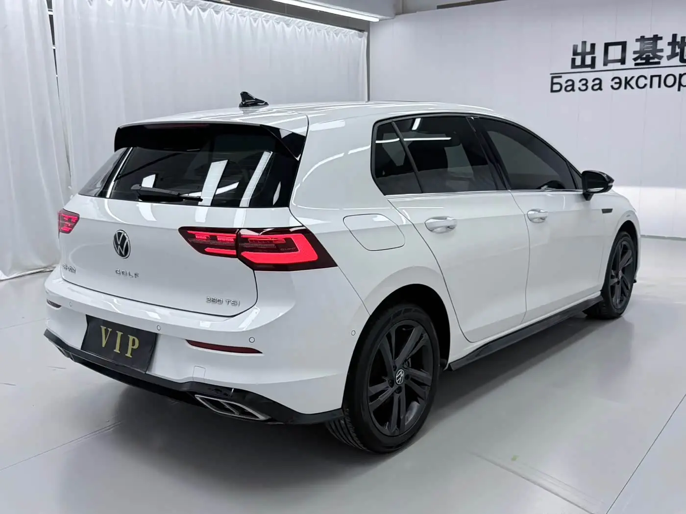 Volkswagen Golf 2022 — Photo 6/19