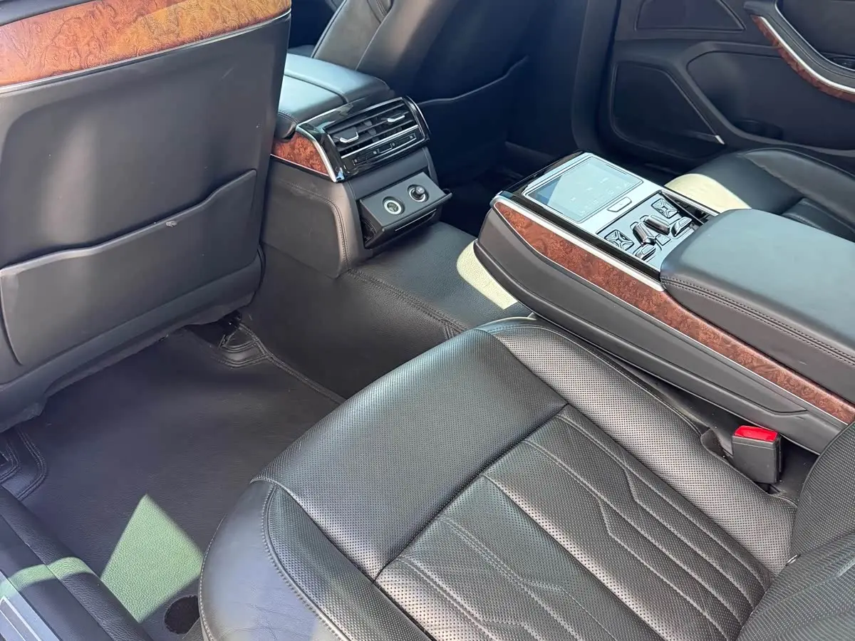 Audi A8 2021 — ფოტო 5/9