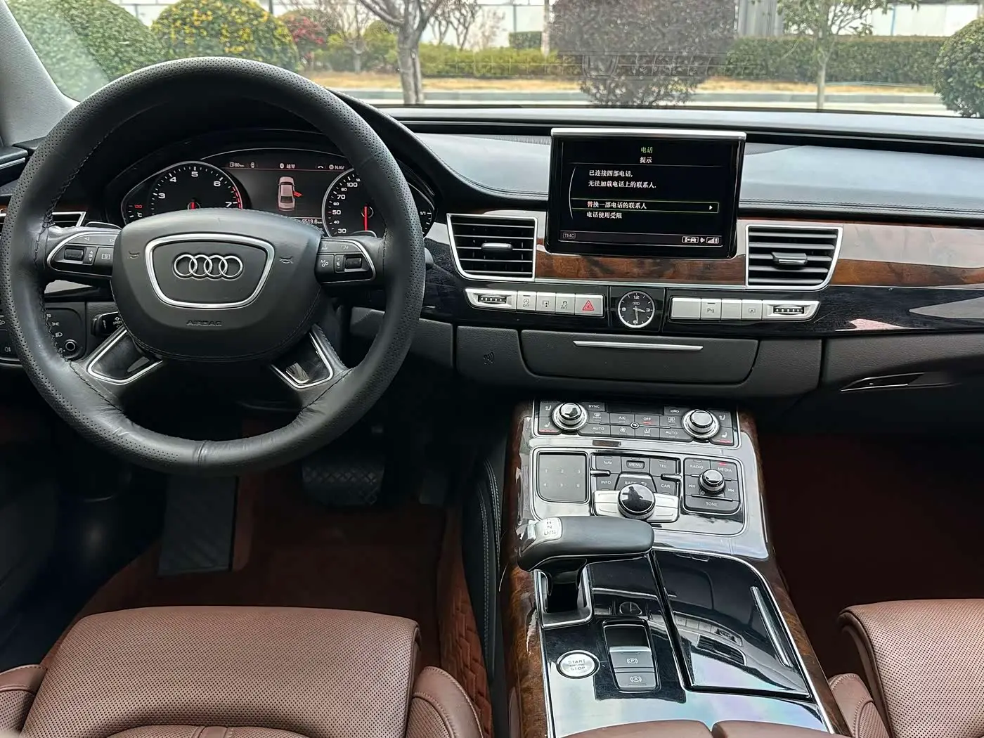 Audi A8 2016 — Фото 12/20