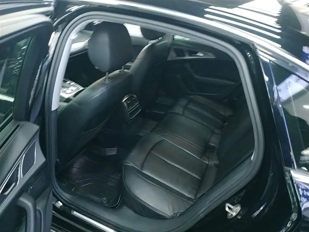 Audi A6L 2016 — Photo 15/20