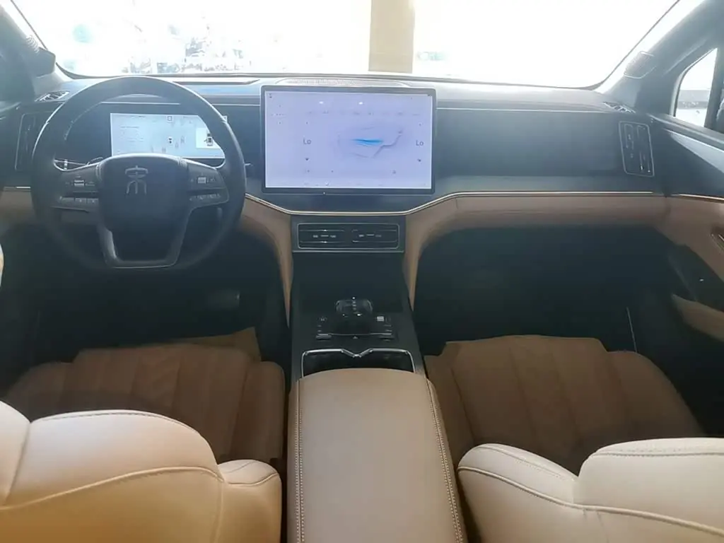 BYD Song L DM-i 2025 — Фото 10/20