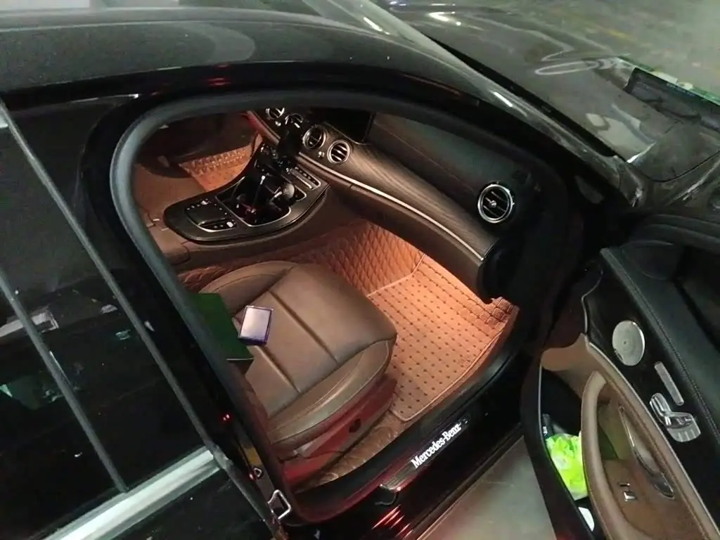 Mercedes-Benz E-Class 2023 — Фото 18/20