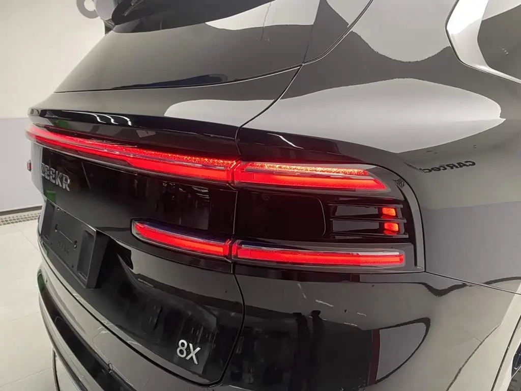 ZEEKR 8X 2026 — Photo 10/20