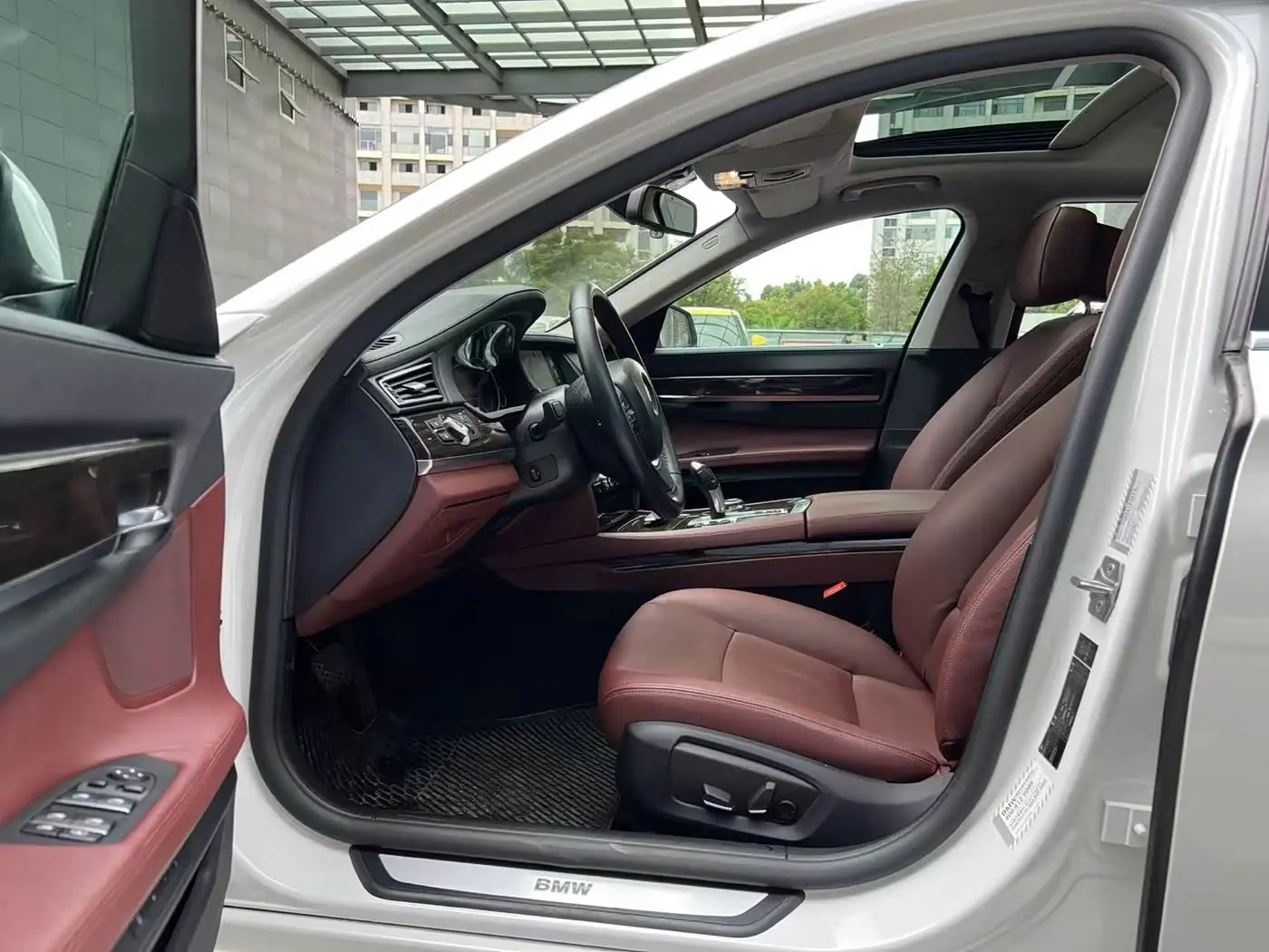 BMW 7 Series 2014 — Photo 9/20