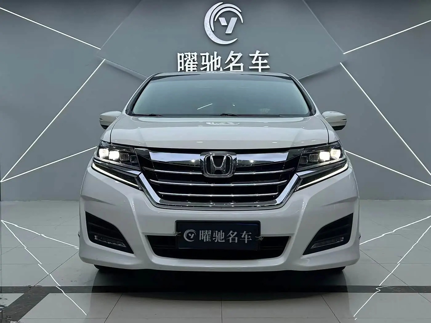 Honda Elysion 2017 — Photo 2/9