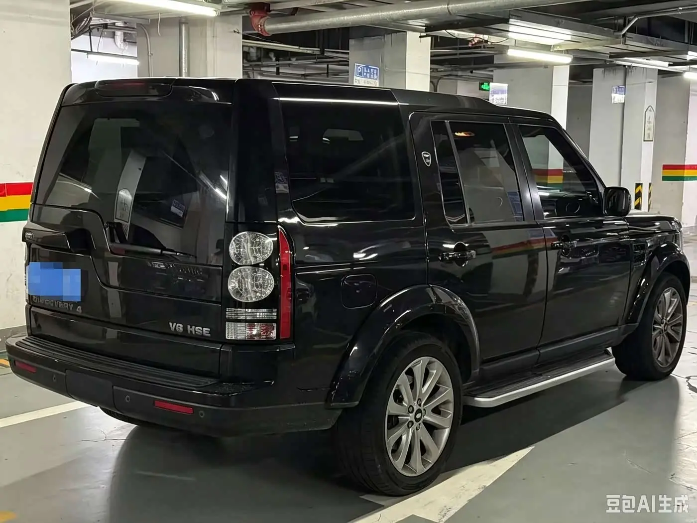 Land Rover Discovery 2012 — Фото 6/19