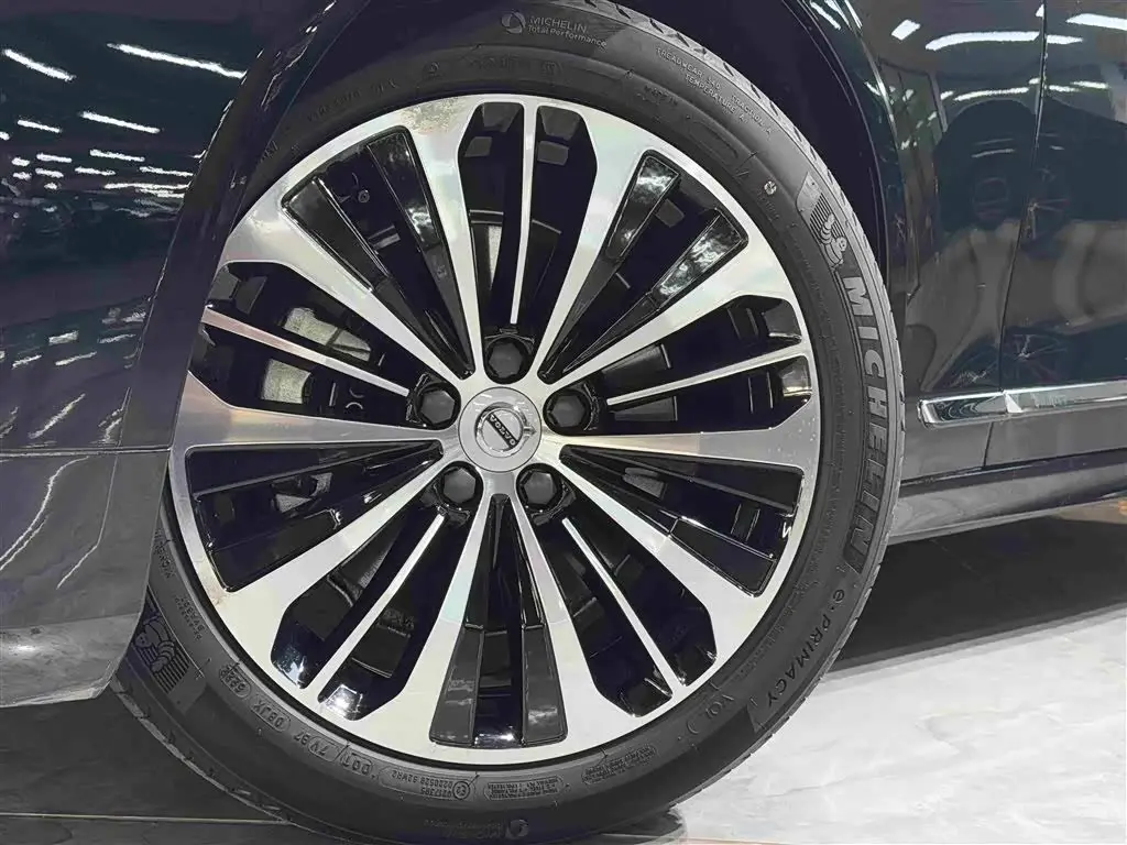 Volvo S90 2023 — Фото 19/20