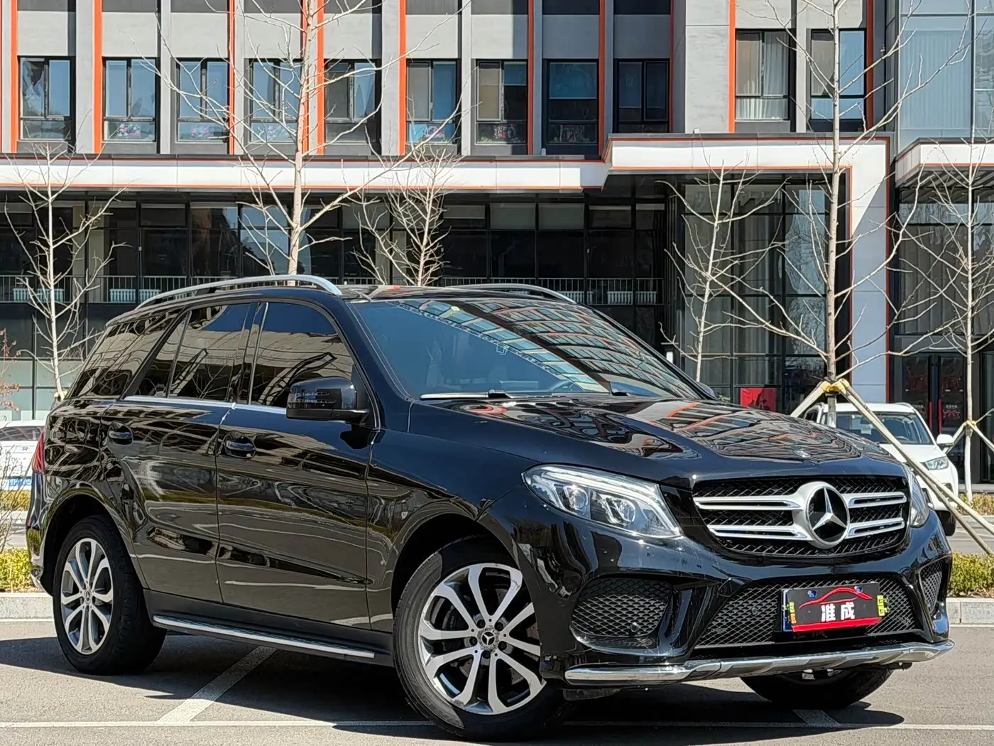 Mercedes-Benz GLE 2017 — Фото 3/20