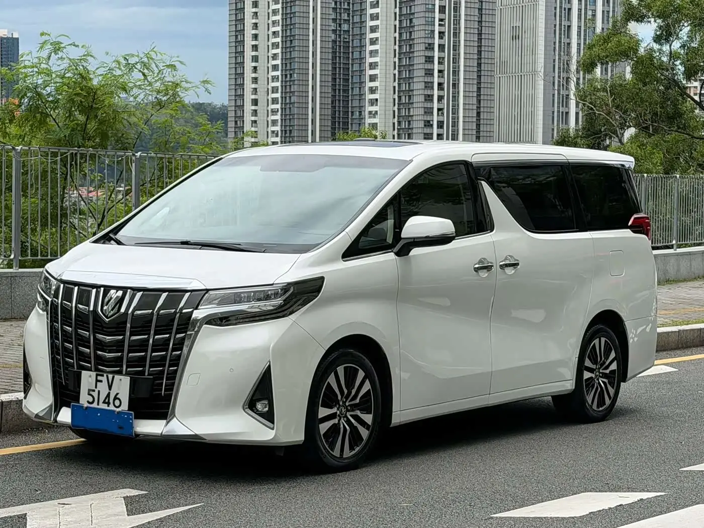 Toyota Alphard, 2019
