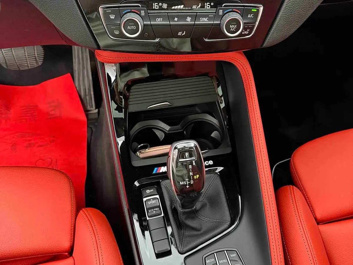 BMW X2 2021 — Фото 16/20