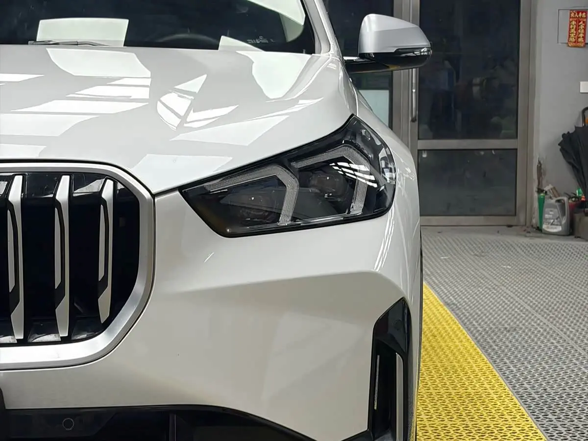 BMW X1 2023 — Photo 7/20