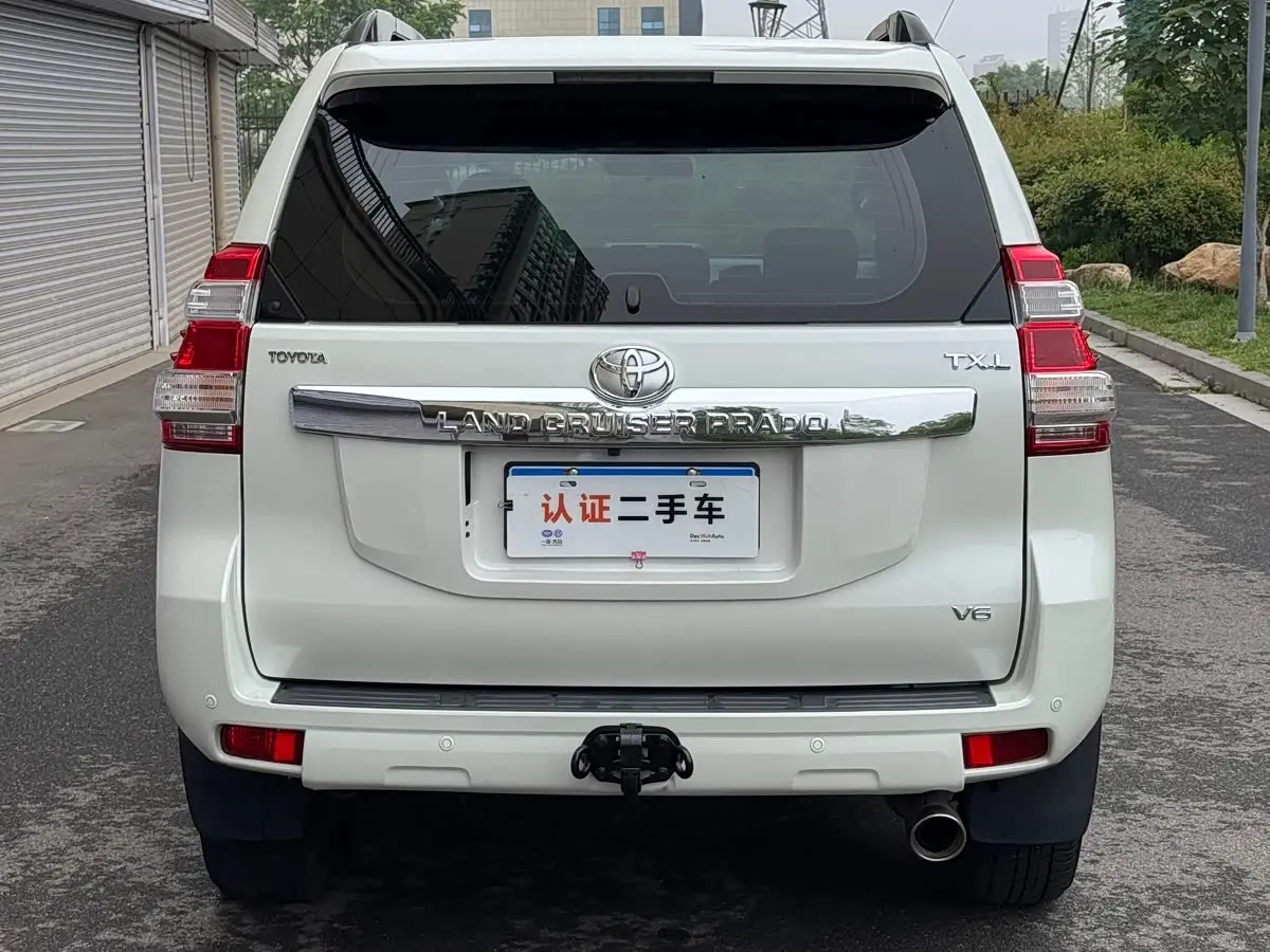 Toyota Prado 2017 — Photo 5/9