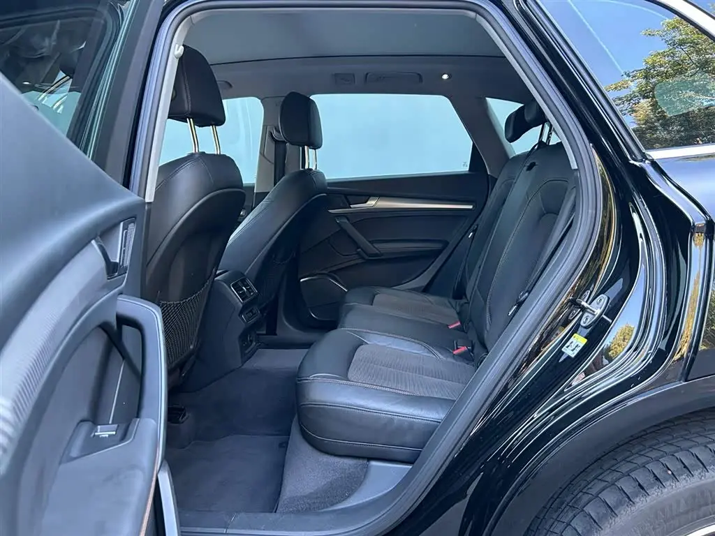 Audi Q5L 2019 — Фото 13/19