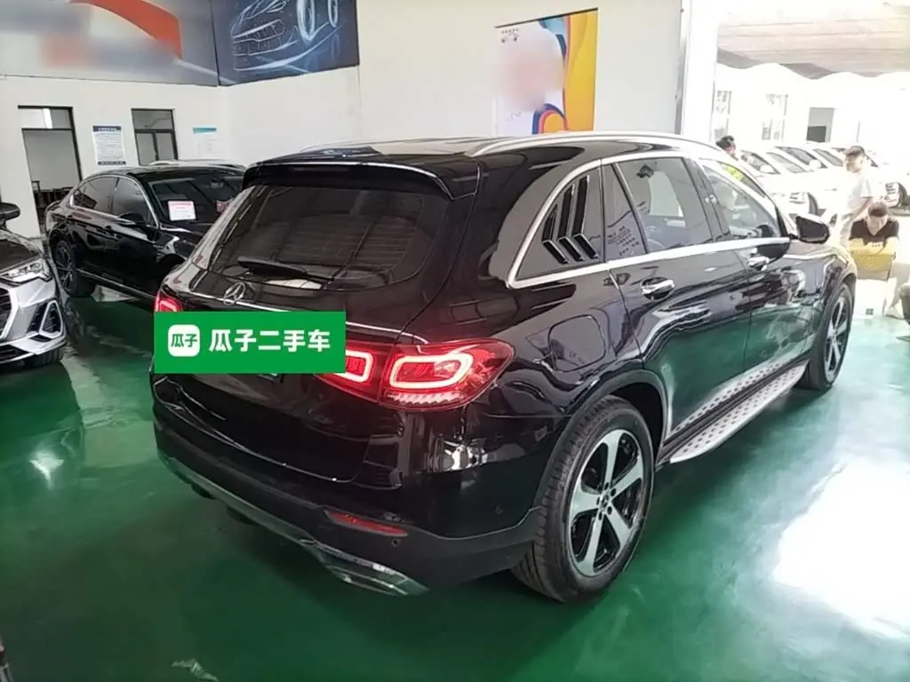 Mercedes-Benz GLC 2021 — Photo 7/20