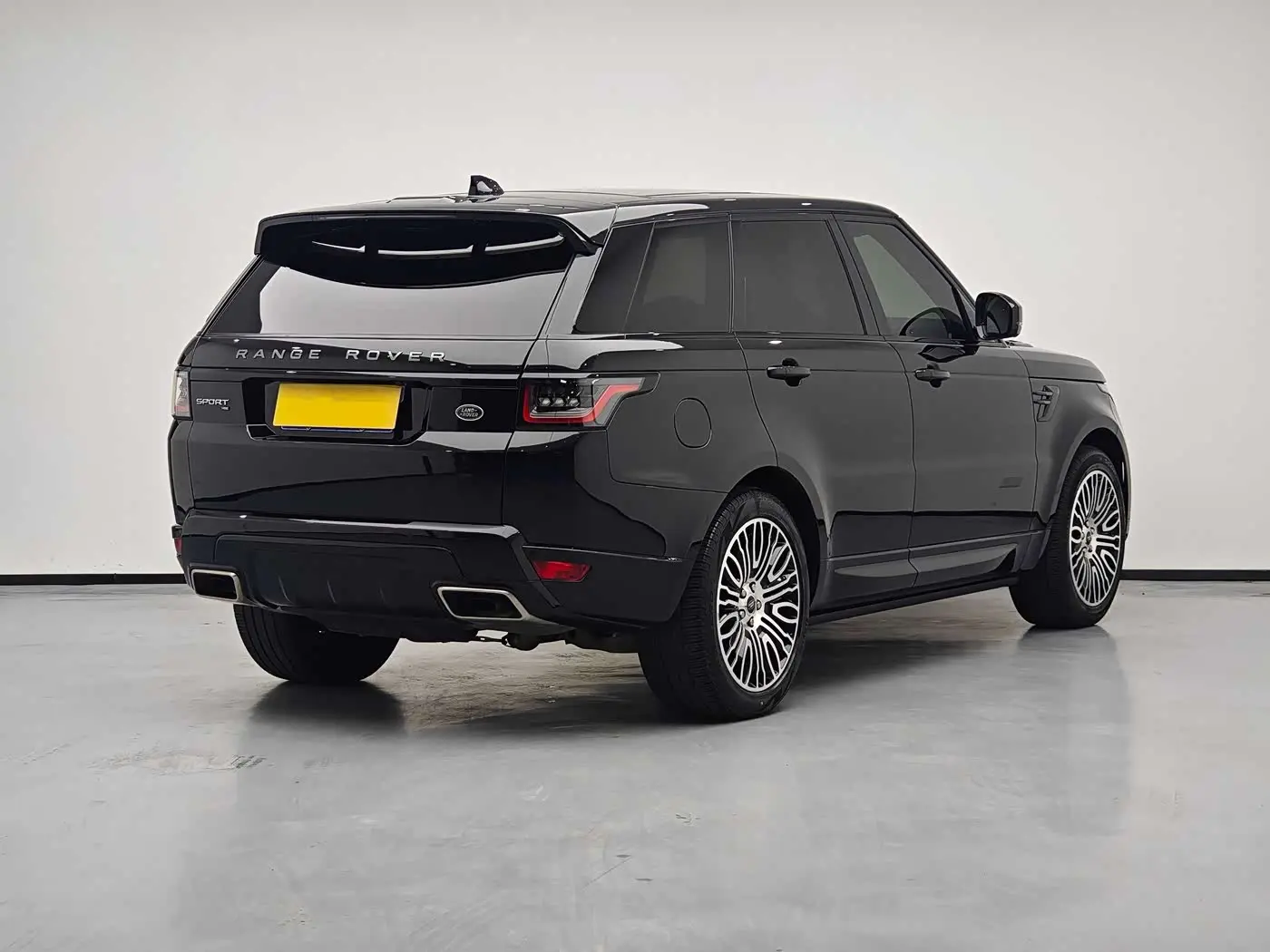 Land Rover Range Rover Sport 2020 — Photo 4/19