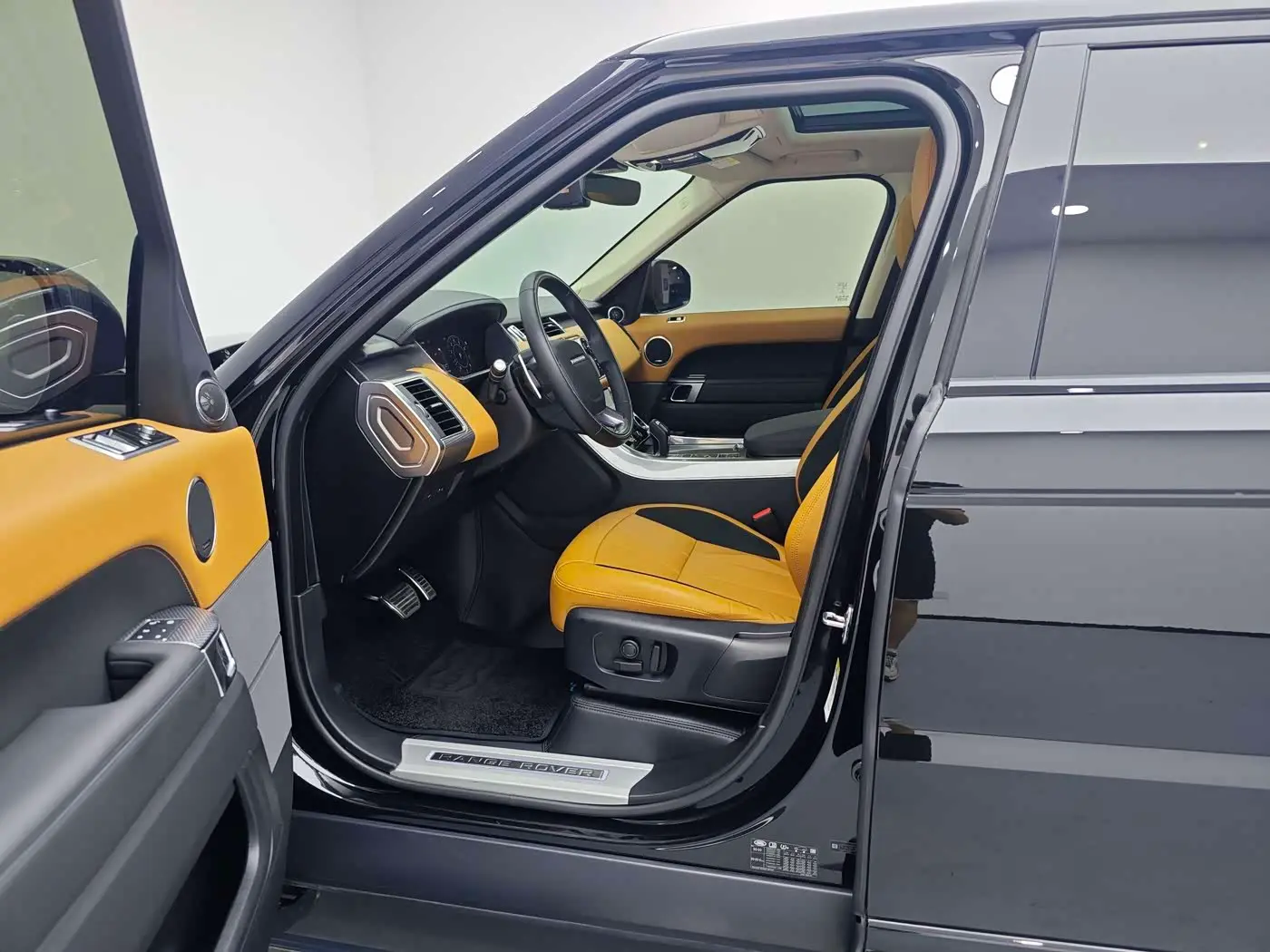 Land Rover Range Rover Sport 2020 — Photo 14/19
