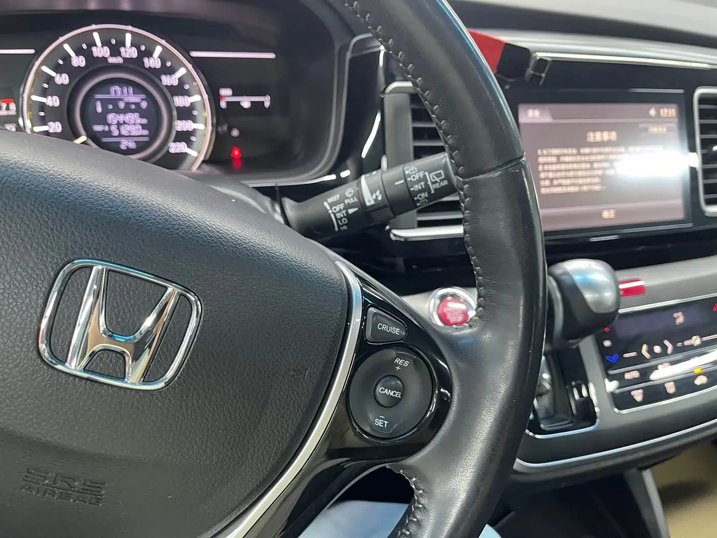Honda Elysion 2018 — Фото 14/20