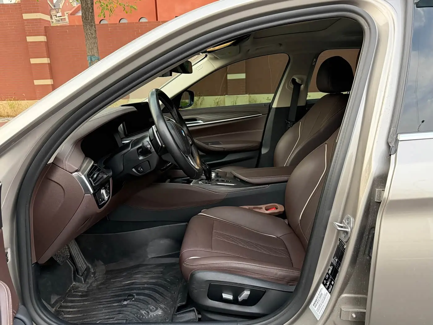 BMW 5 Series 2021 — Photo 5/15