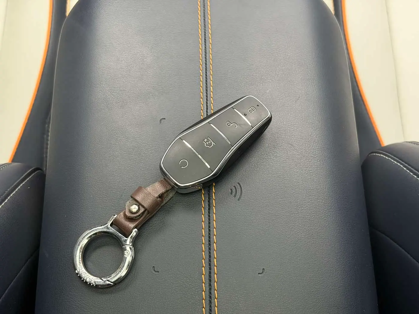 BYD Song PLUS PHEV 2024 — Photo 10/20