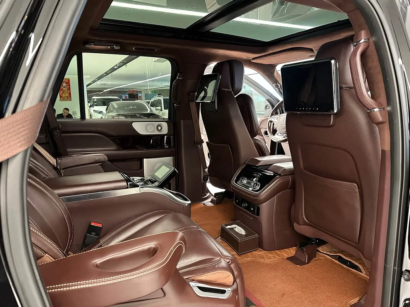 Lincoln Navigator 2021 — Фото 16/20