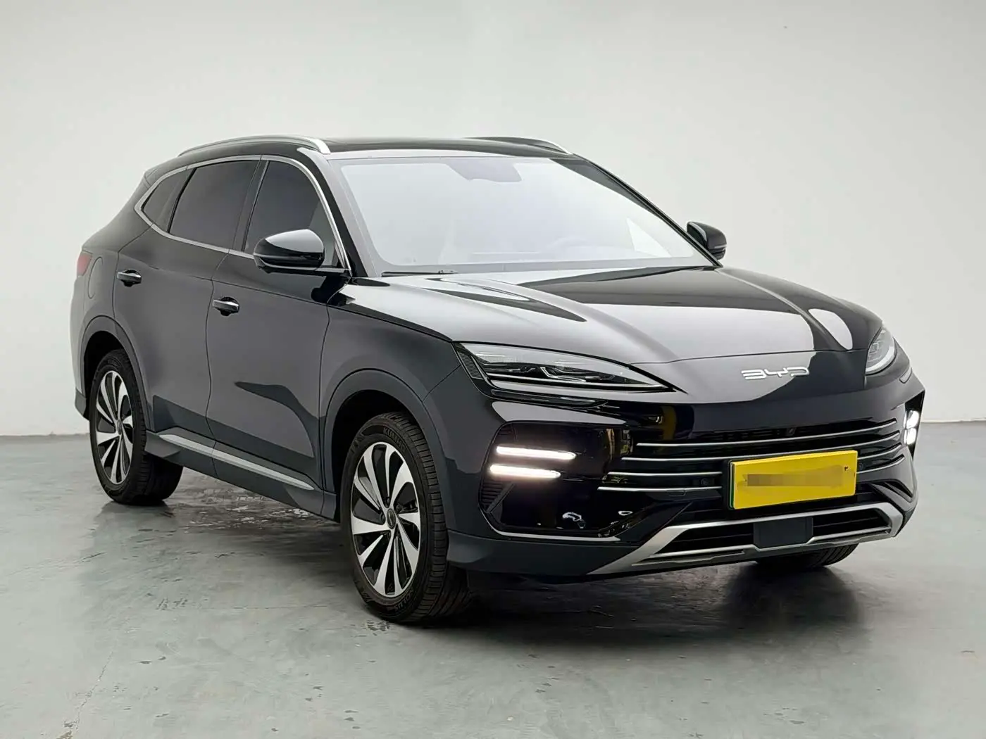 BYD Song PLUS PHEV 2024 — Photo 3/20