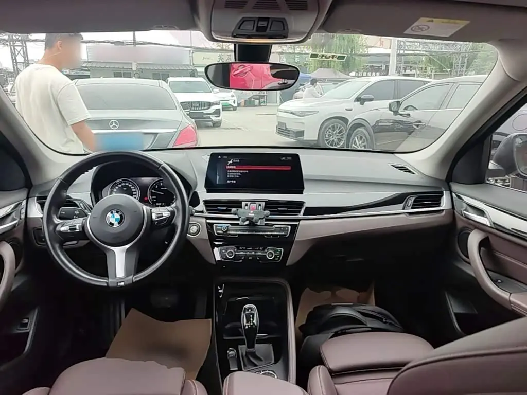 BMW X1 2021 — Photo 10/20