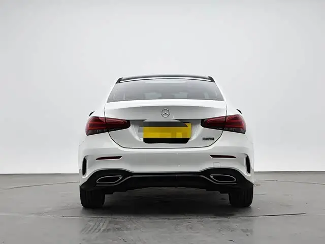 Mercedes-Benz A-Class 2022 — Photo 6/9