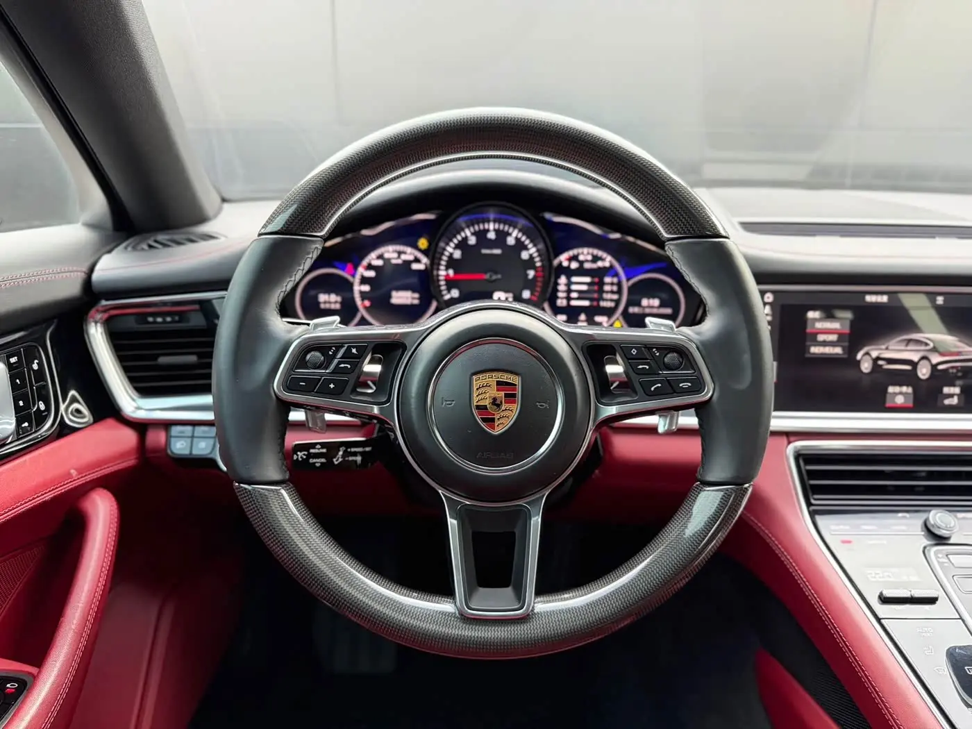 Porsche Panamera 2017 — Photo 11/16
