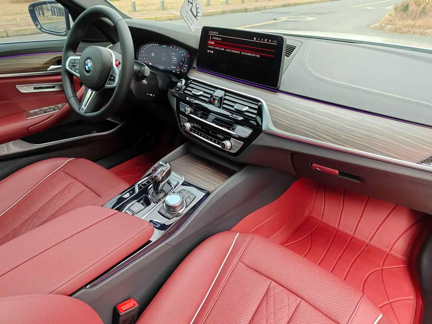 BMW 5 Series 2022 — Photo 4/14