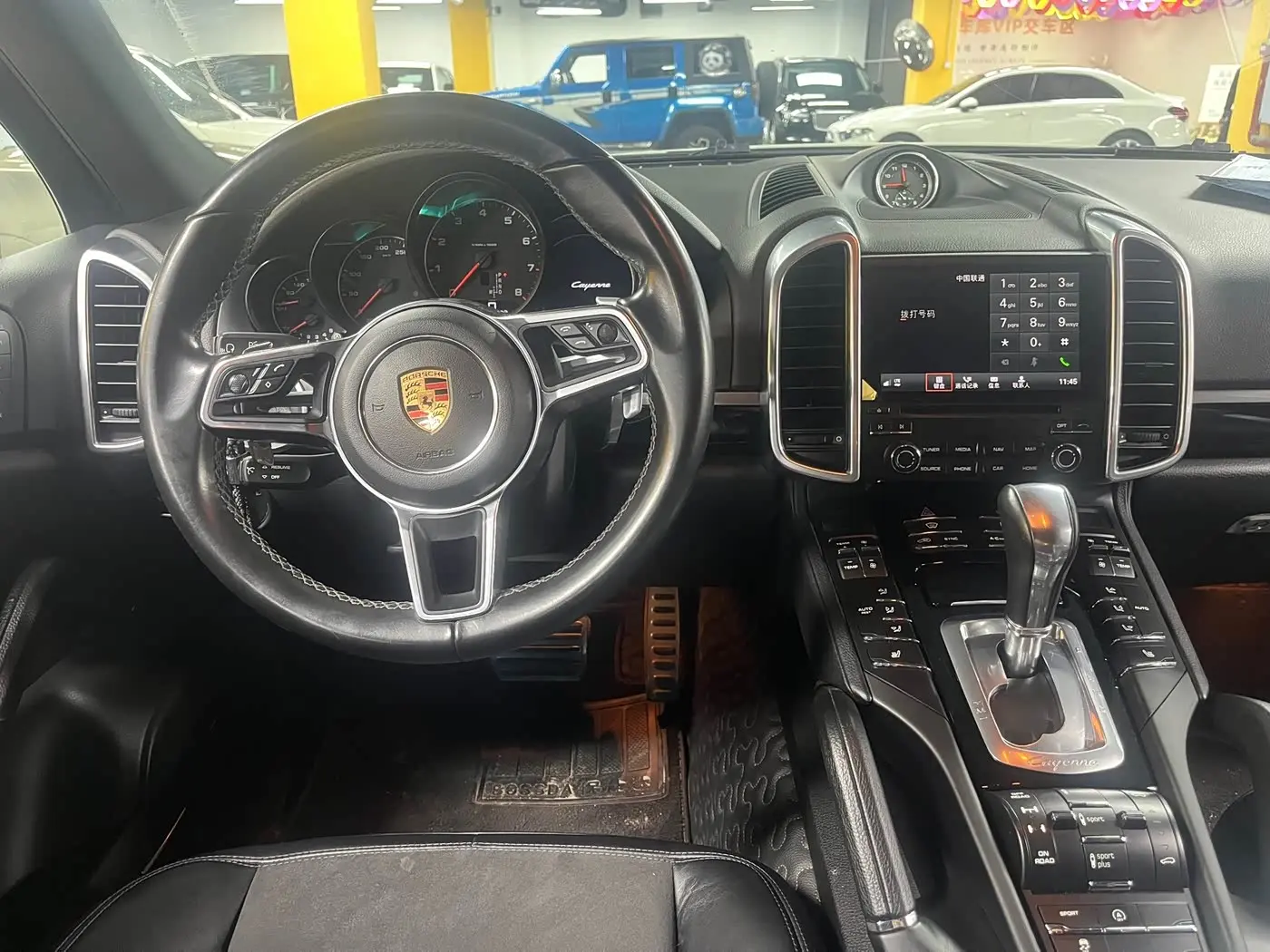 Porsche Cayenne 2017 — Photo 6/9