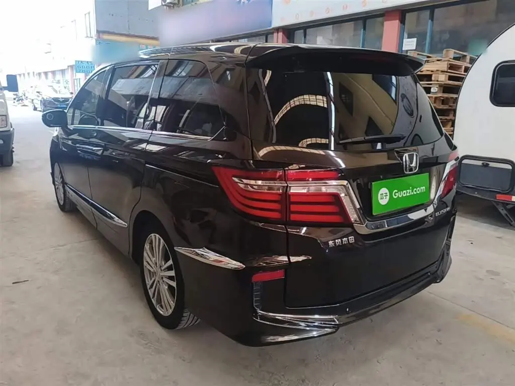 Honda Elysion 2019 — Photo 5/20