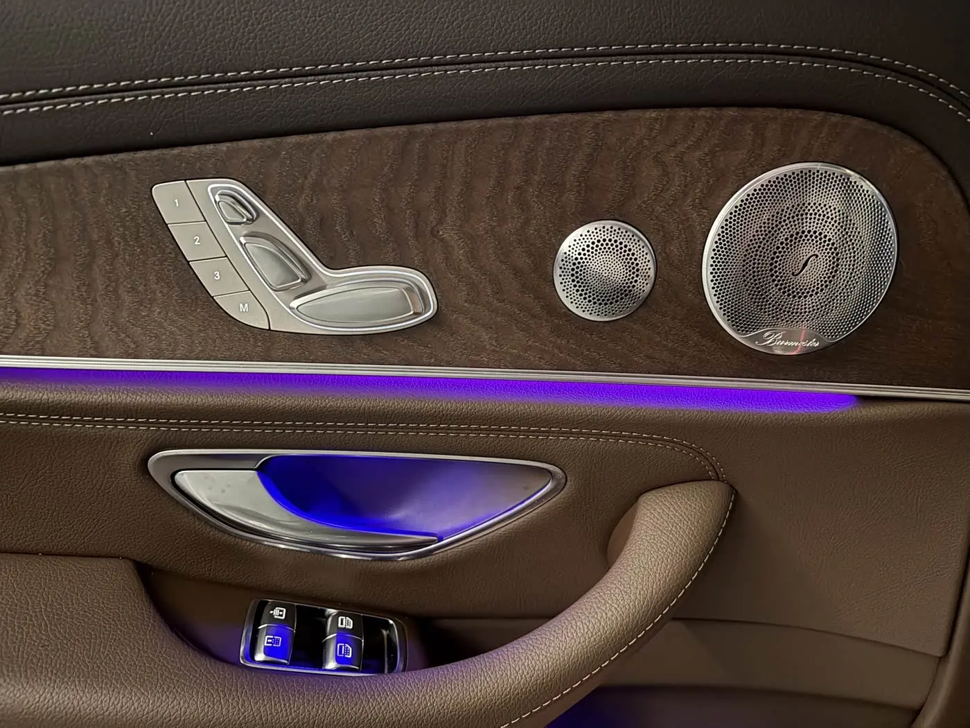Mercedes-Benz E-Class 2020 — Photo 13/20