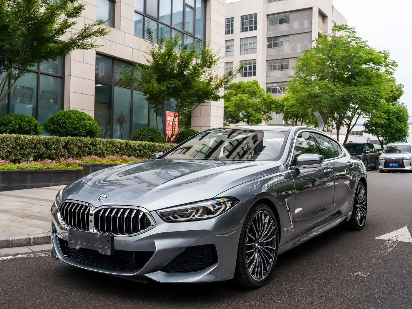 BMW 8 Series, 2023