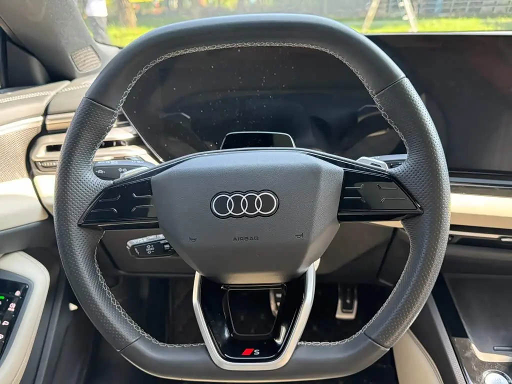 Audi A5L Sportback 2025 — Фото 17/20