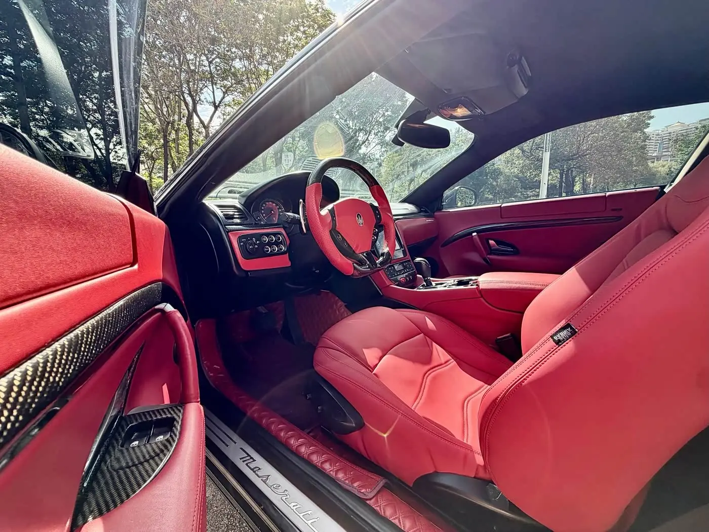 Maserati GranTurismo 2017 — Фото 4/13