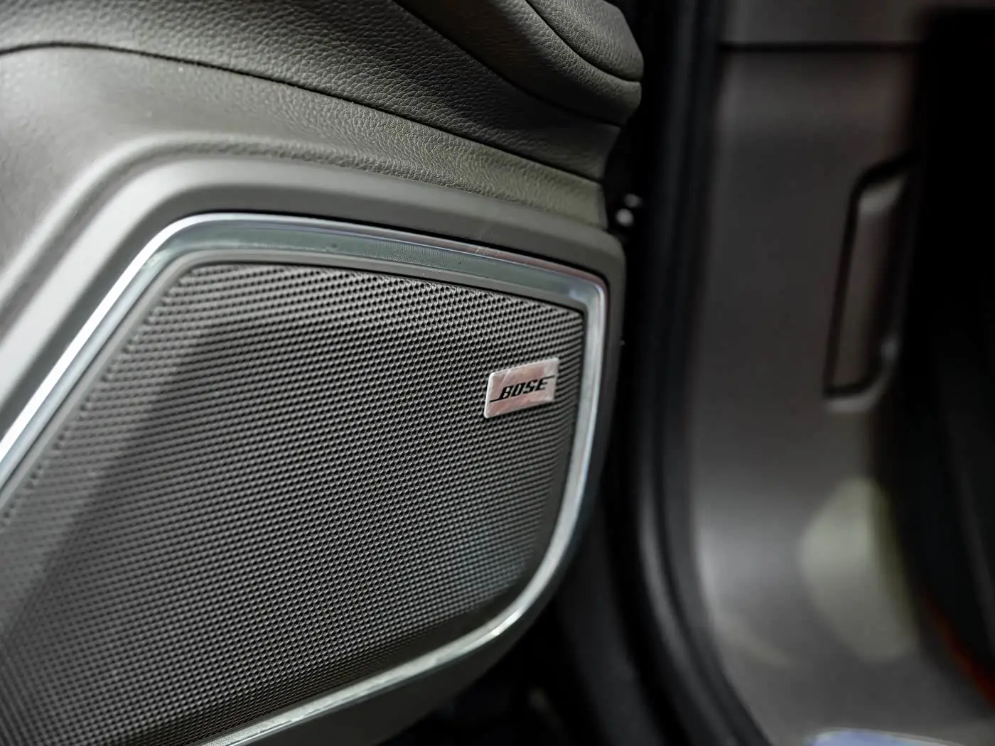 Porsche Panamera 2018 — Фото 13/13