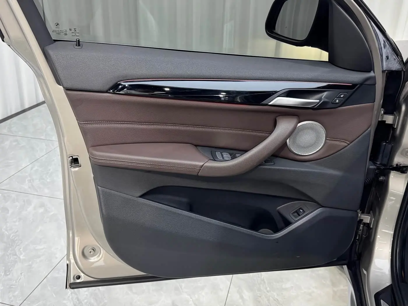 BMW X1 2023 — Photo 11/19
