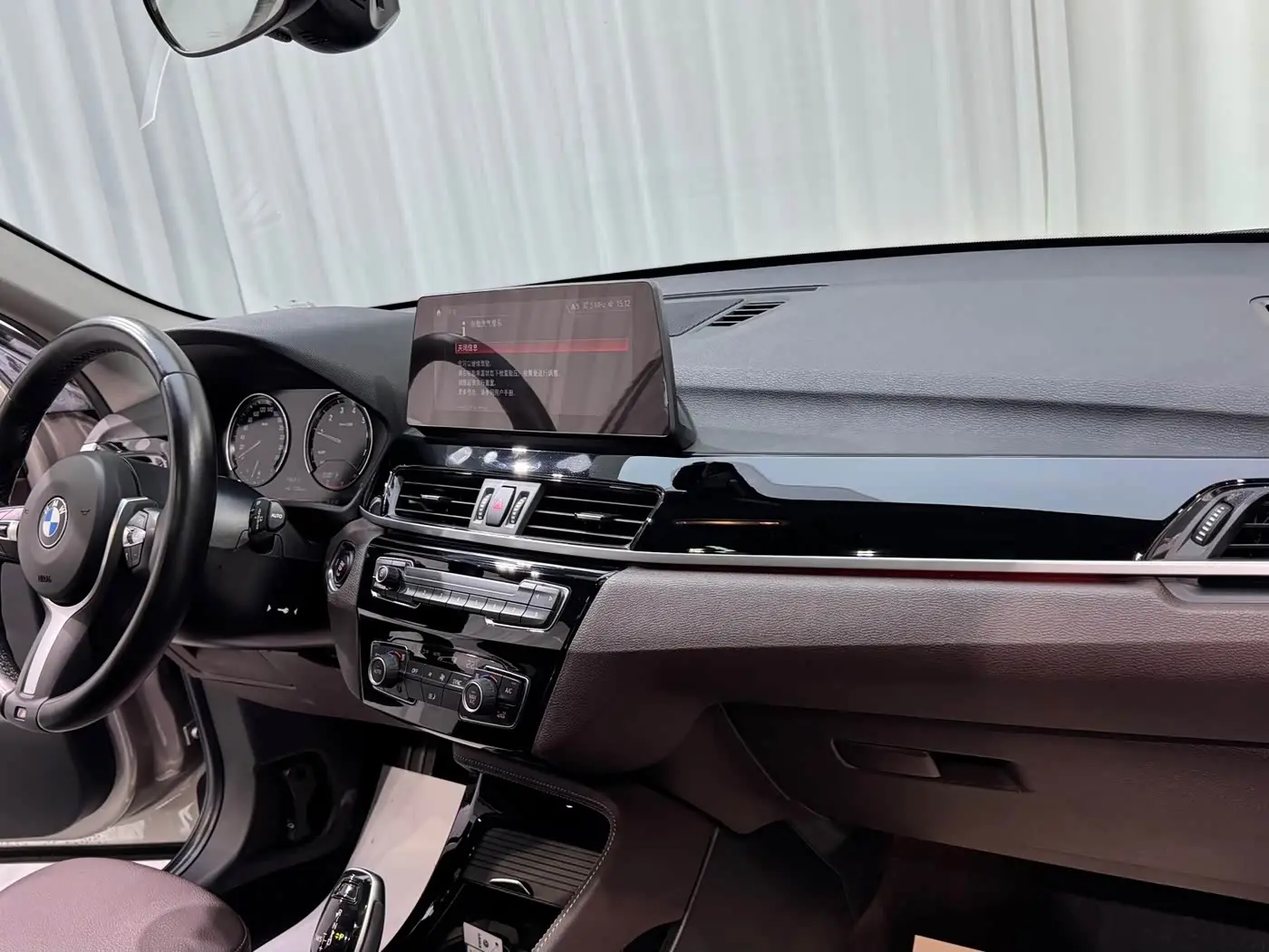 BMW X1 2023 — Photo 16/19