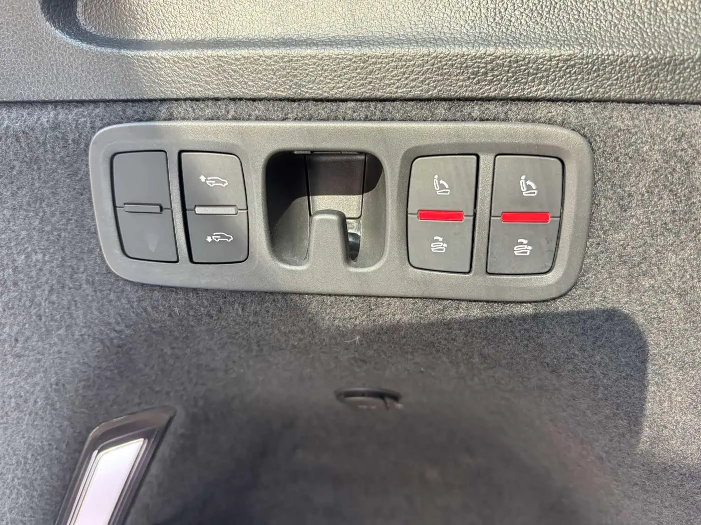Audi Q7 2021 — Photo 16/20