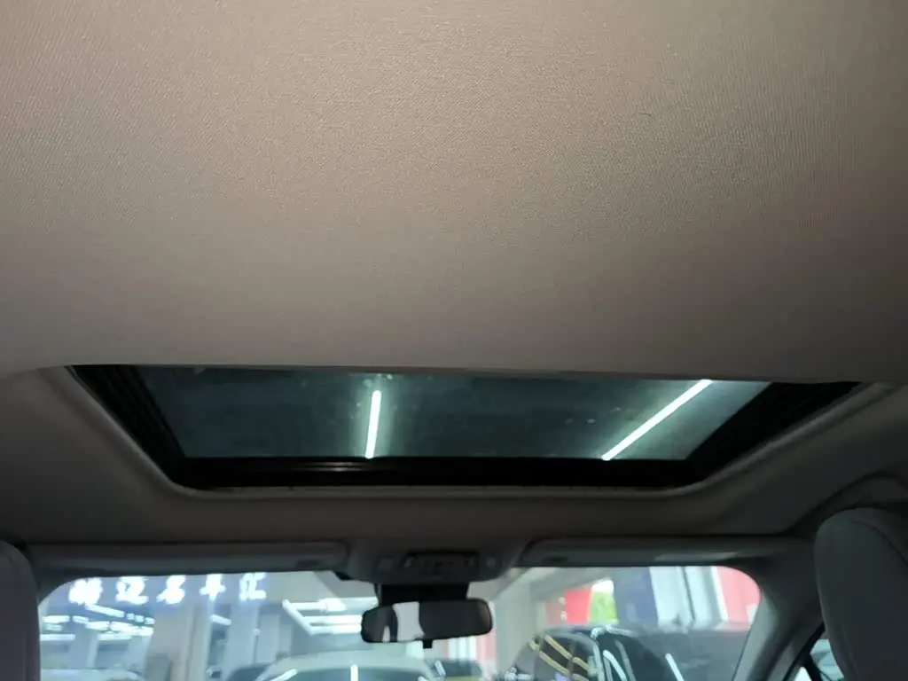 Toyota Granvia 2025 — Photo 18/20