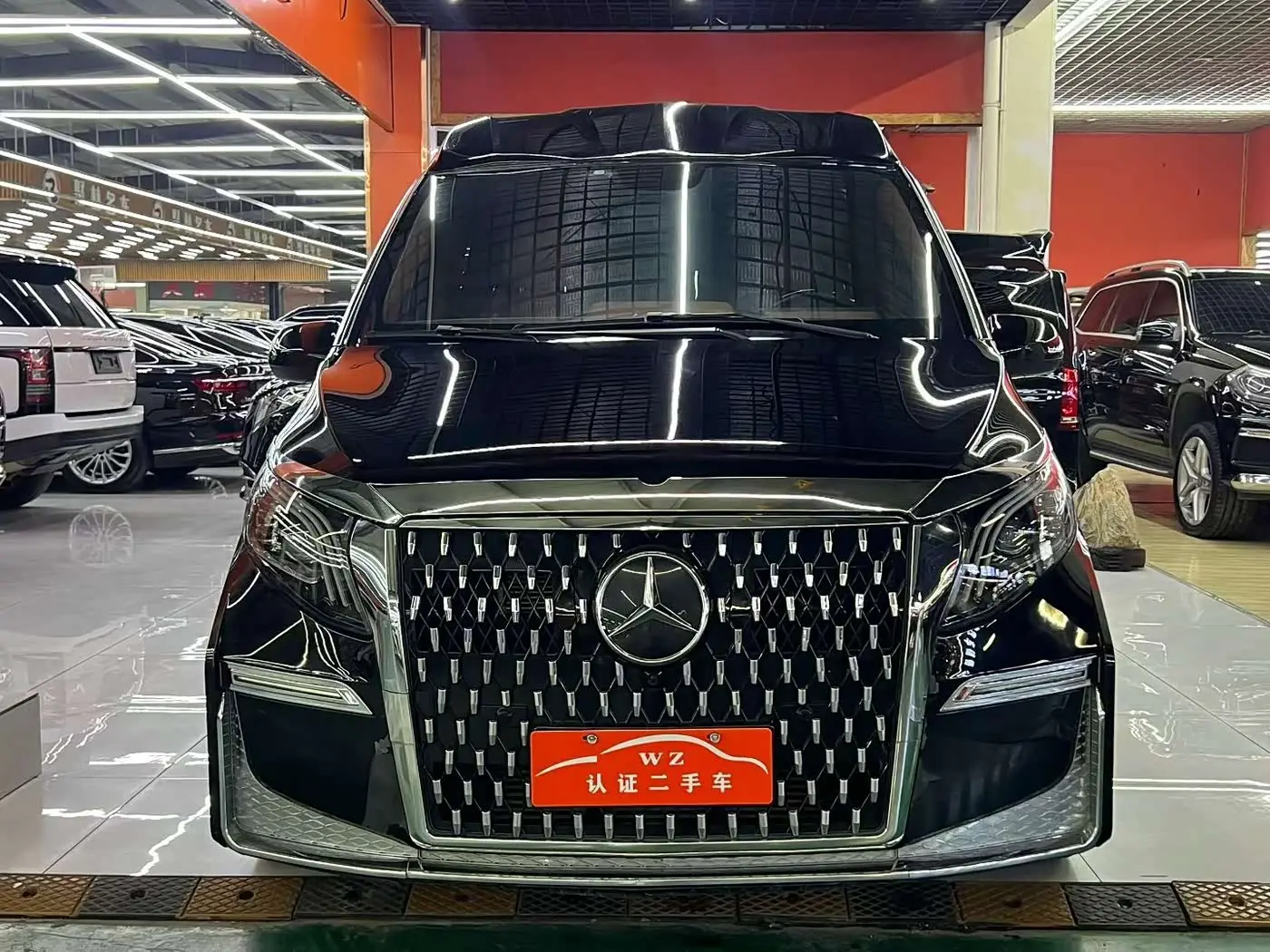 Mercedes-Benz Vito 2023 — Photo 2/9