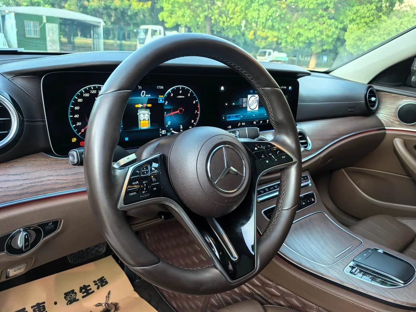 Mercedes-Benz E-Class 2022 — Фото 9/12