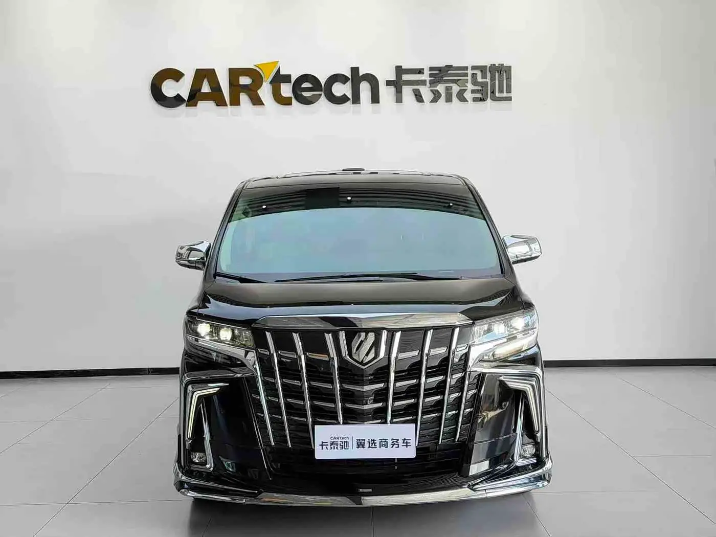 Toyota Alphard, 2018