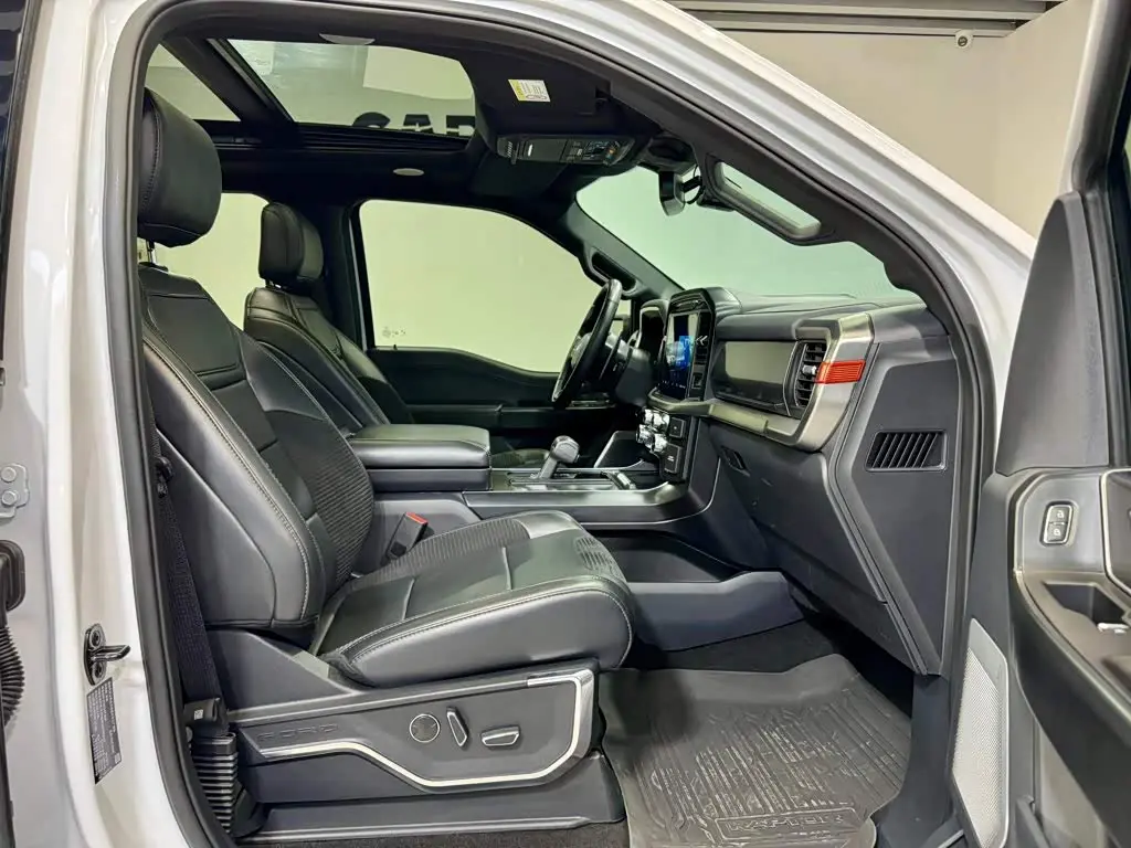 Ford F-150 Raptor 2023 — Фото 19/20