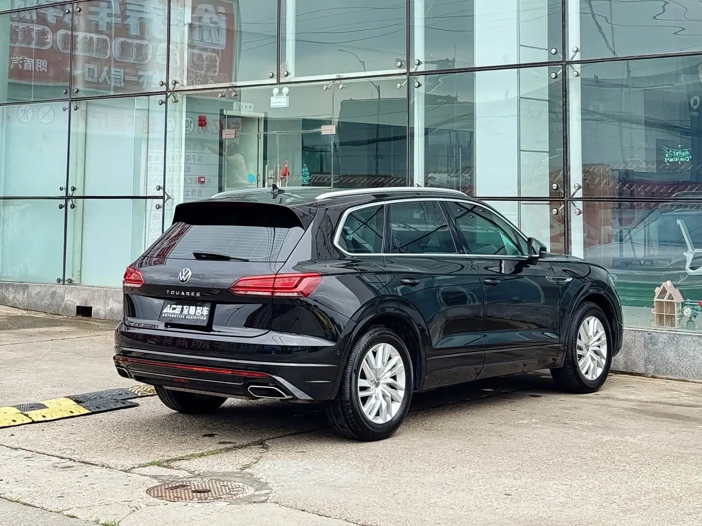 Volkswagen Touareg 2024 — Photo 4/19