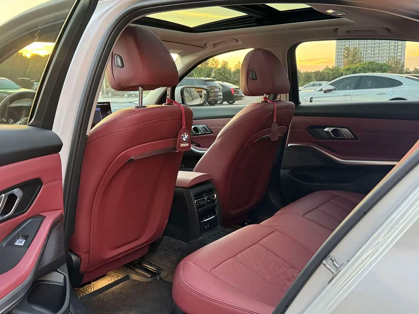BMW 3 Series 2023 — Şəkil 6/11