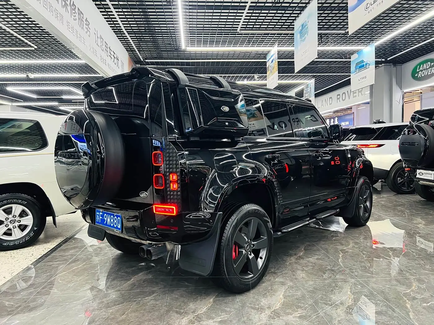 Land Rover Defender 2024 — Photo 9/9