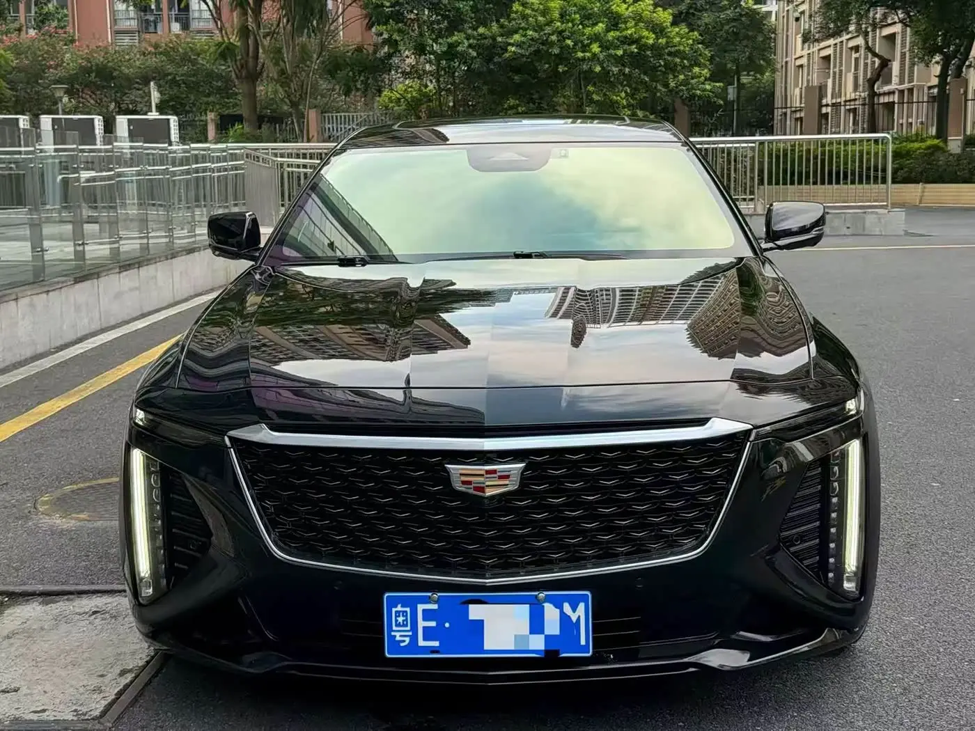 Cadillac CT6 2023 — Photo 1/9