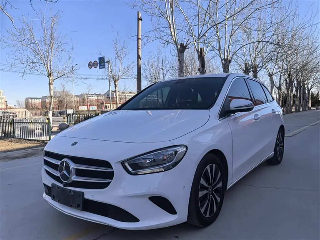 Mercedes-Benz B-Class 2022 — Şəkil 1/20