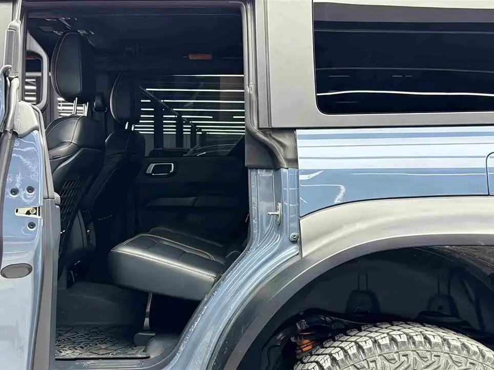 Ford Bronco 2025 — Photo 7/19
